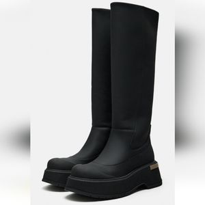 BNWT! Zara rubberised knee-high boots